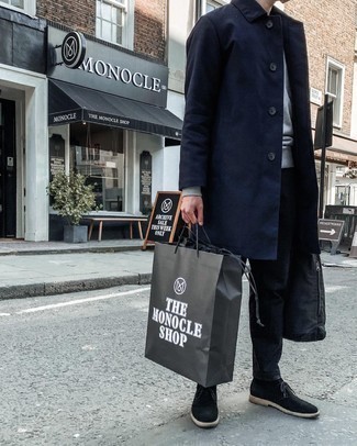 Какие свитшоты носить с серыми брюками чинос