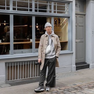 Какие плащи носить с серыми брюками чинос