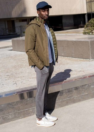 Какие ветровки носить с серыми брюками чинос