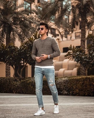 С чем носить серый свитер с круглым вырезом мужчине