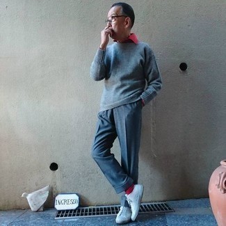 С чем носить серый свитер с круглым вырезом мужчине