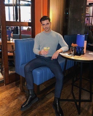 С чем носить серый свитер с круглым вырезом мужчине