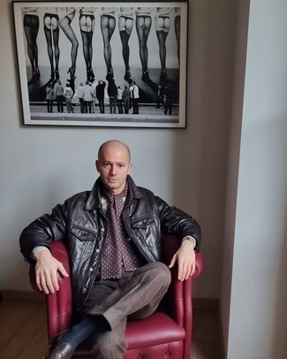 Какие лоферы носить с серым свитером с круглым вырезом мужчине