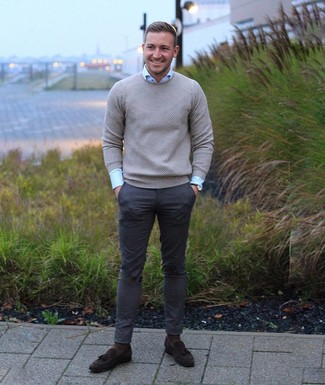 Какие лоферы носить с серым свитером с круглым вырезом мужчине