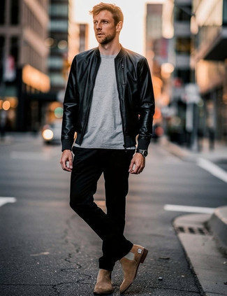 Какие бомберы носить с серой футболкой с круглым вырезом мужчине