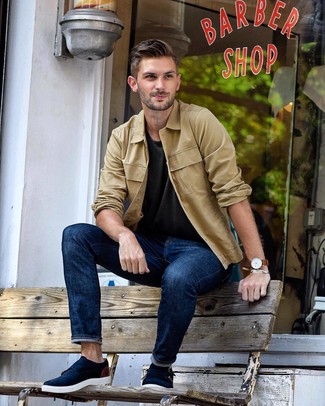 Какие монки носить с серой футболкой с круглым вырезом