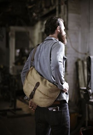 Какие джинсы носить с серой джинсовой курткой мужчине