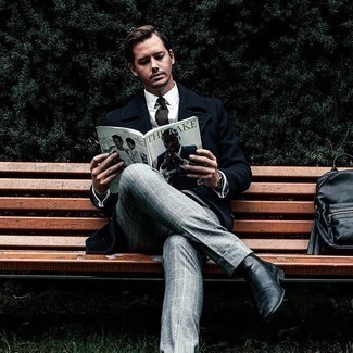 С чем носить серые классические брюки мужчине весна