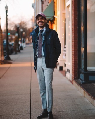 С чем носить серые классические брюки мужчине осень