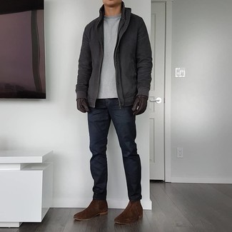 Какие джинсы носить с серой полевой курткой