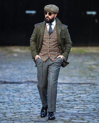 С чем носить серую кепку мужчине
