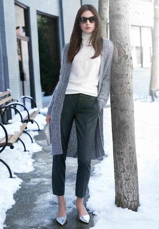 С чем носить серые туфли на плоской подошве