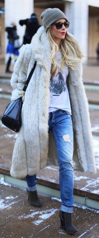 Какие ботильоны носить с серой шубой
