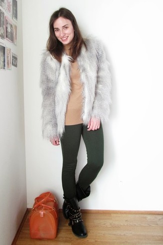 Какие водолазки носить с серой короткой шубой