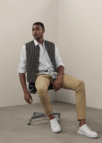 С чем носить серую куртку без рукавов мужчине