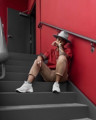 С чем носить серую шляпу мужчине