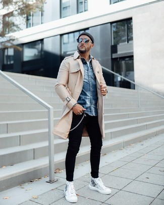 Какие плащи носить с серыми высокими кедами мужчине