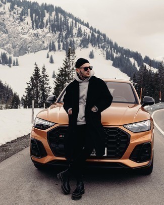 Как носить серый худи с черным длинным пальто