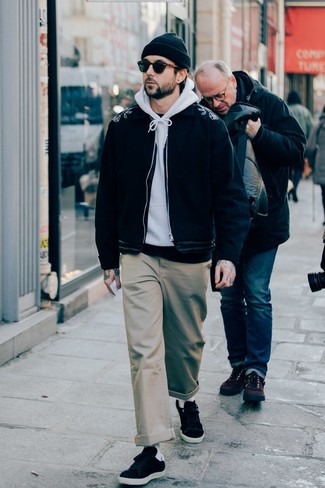 Какие бомберы носить с серым худи мужчине