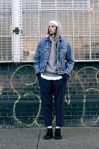 Какие повседневные ботинки носить с серым худи мужчине