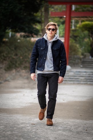 Какие повседневные ботинки носить с серым худи мужчине