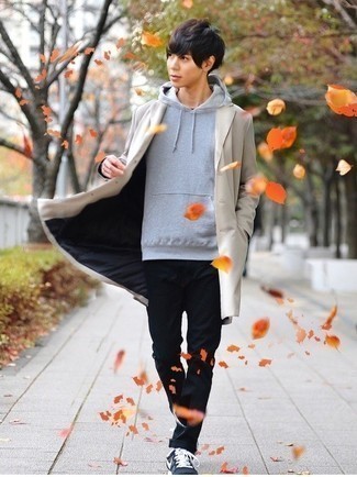 Какие дождевики носить с серым худи мужчине