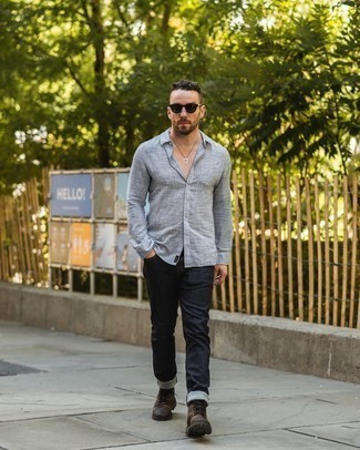 С чем носить серую рубашку в горизонтальную полоску мужчине