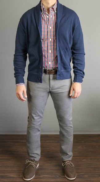 Какие кардиганы носить с серыми джинсами мужчине