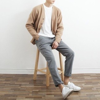 Какие кардиганы носить с серыми джинсами мужчине