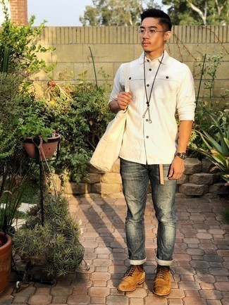 Какие повседневные ботинки носить с серыми джинсами мужчине