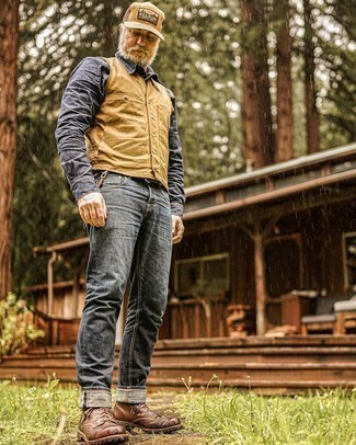 Какие повседневные ботинки носить с серыми джинсами мужчине