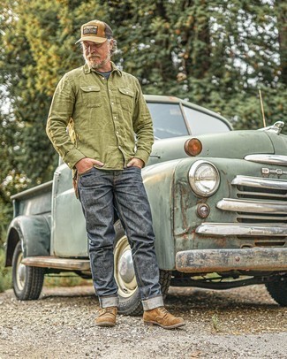 Какие повседневные ботинки носить с серыми джинсами мужчине