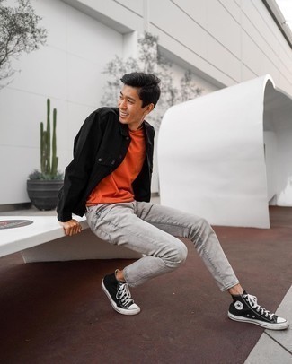 Какие джинсовые куртки носить с серыми джинсами мужчине