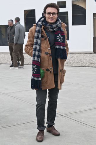 Какие джинсовые рубашки носить с серыми джинсами мужчине