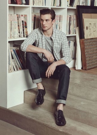 Какие туфли дерби носить с серыми джинсами