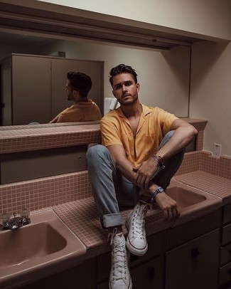 Какие высокие кеды носить с серыми джинсами мужчине