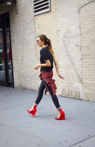 С чем носить серые джинсы женщине