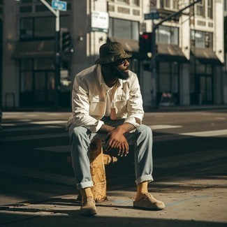 С чем носить серые джинсы мужчине