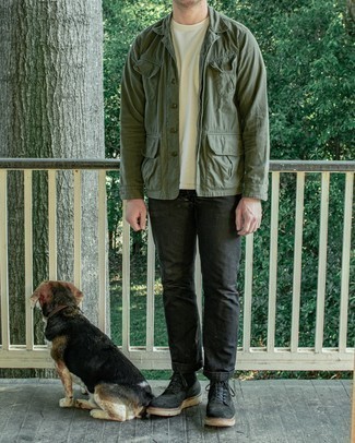 Какие куртки-рубашки носить с серыми джинсами мужчине