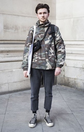 Какие ветровки носить с серыми джинсами мужчине