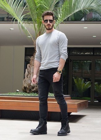 Какие рабочие ботинки носить с серыми джинсами мужчине