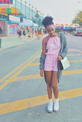 С чем носить серый вязаный открытый кардиган женщине