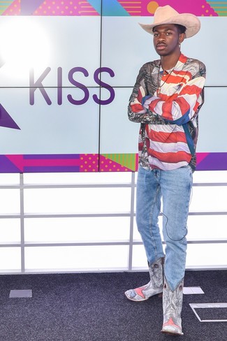 С чем носить серые кожаные ковбойские сапоги мужчине