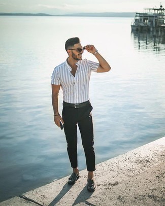 С чем носить серые кожаные лоферы мужчине