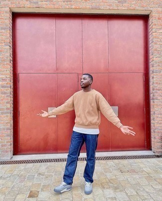 С чем носить серые кожаные низкие кеды мужчине