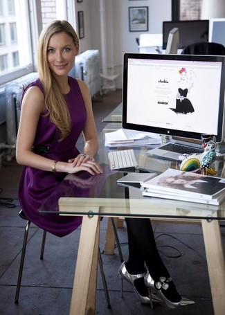 С чем носить серые кожаные туфли