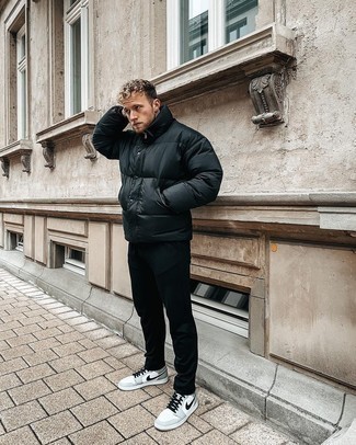 С чем носить серые кожаные кеды мужчине