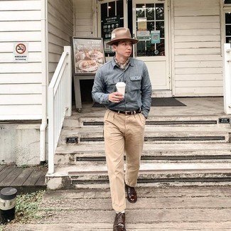 С чем носить серую рубашку с длинным рукавом мужчине