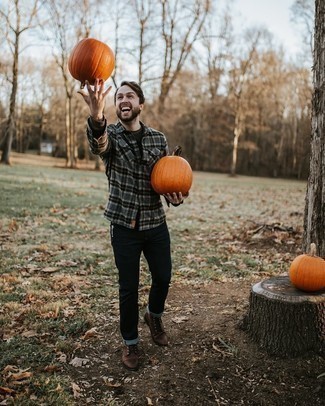 С чем носить серую рубашку с длинным рукавом мужчине