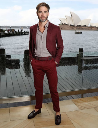 Какие костюмы носить с серой рубашкой с длинным рукавом